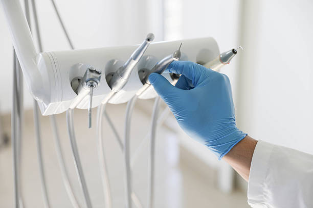 Professional Tooth Extraction technician working in Diboll, TX